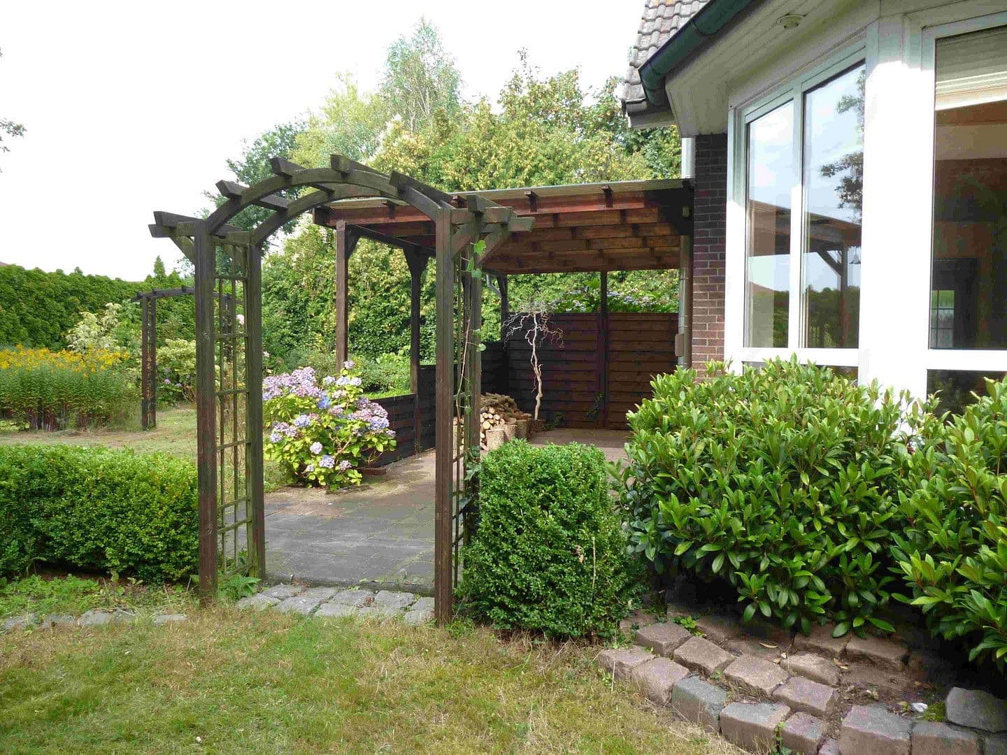 Prodej domu 229 m², pozemek 785 m², Wiefelstede, Dolní Sasko Prodej domu 229 m², pozemek 785 m², Wiefelstede, Dolní Sasko