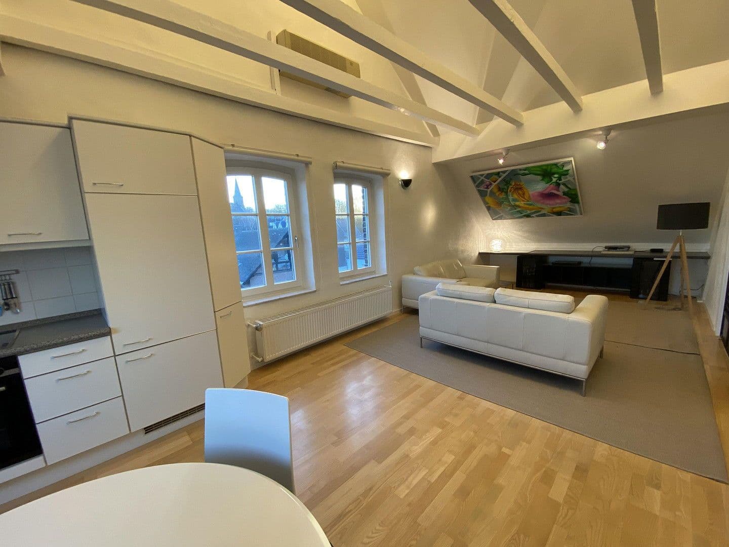 Pronájem bytu 1+kk 65 m², Köln, Severní Porýní-Vestfálsko Pronájem bytu 1+kk 65 m², Köln, Severní Porýní-Vestfálsko