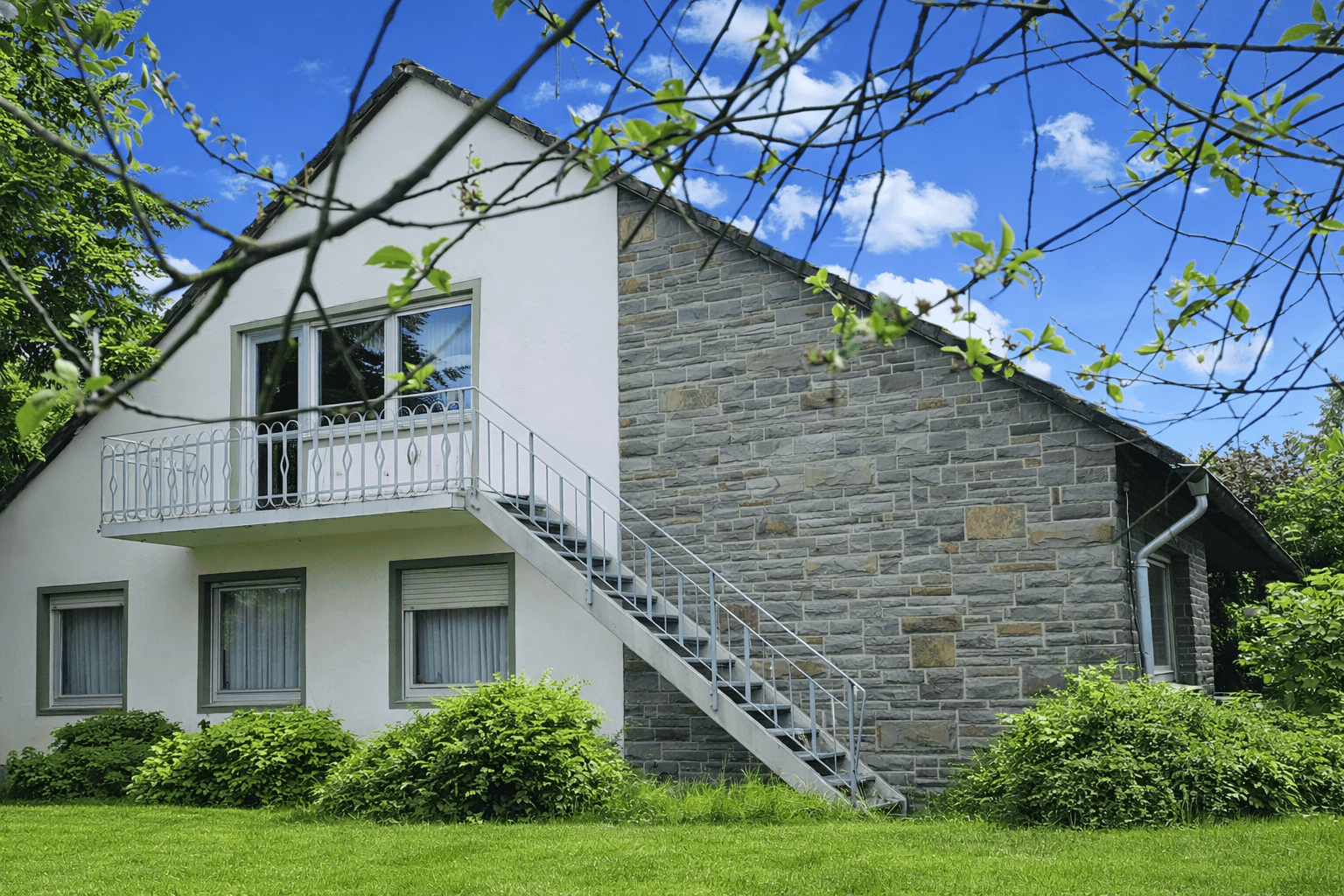 Prodej domu 281 m², pozemek 5.575 m², Konz, Porýní-Falc Prodej domu 281 m², pozemek 5.575 m², Konz, Porýní-Falc