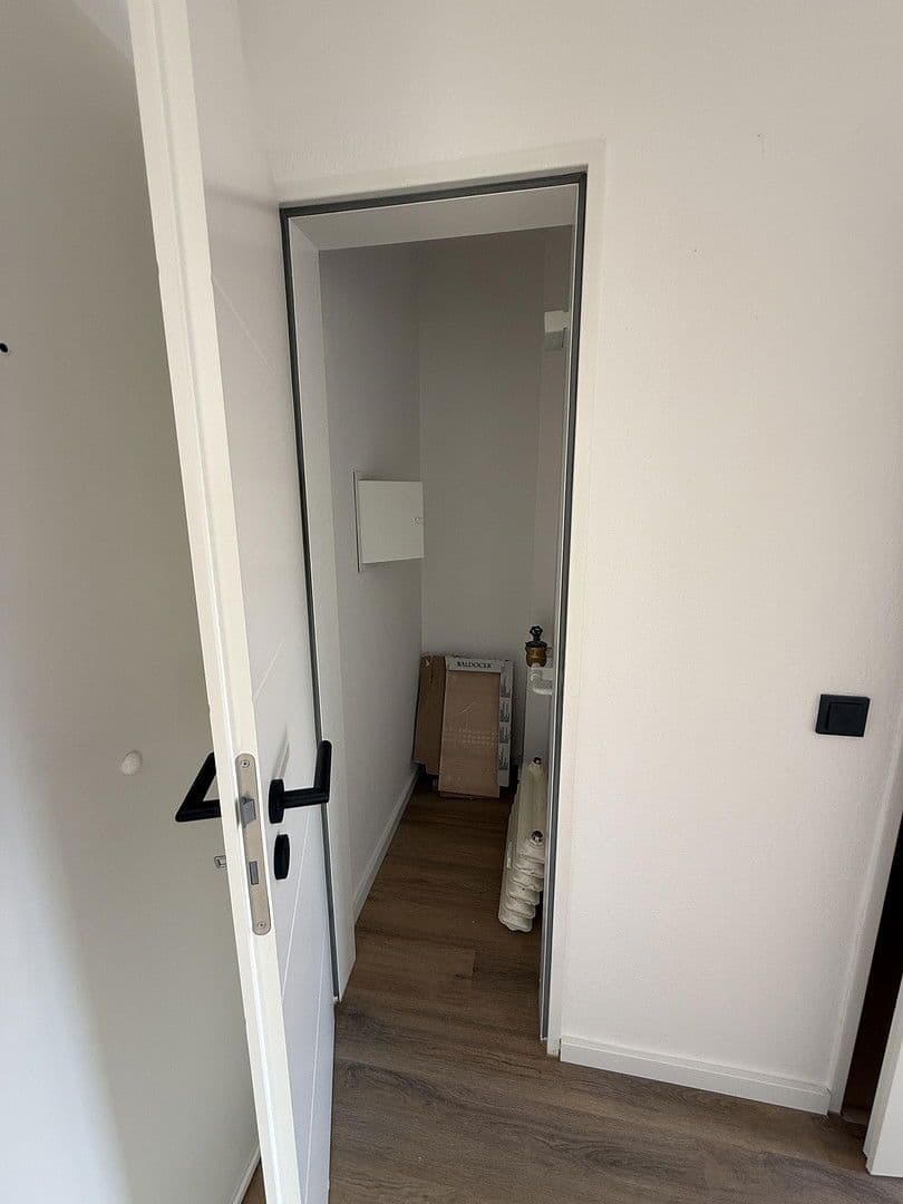 Pronájem bytu 1+kk 35 m², Neu Löhdorf 17, Solingen, Severní Porýní-Vestfálsko Pronájem bytu 1+kk 35 m², Neu Löhdorf 17, Solingen, Severní Porýní-Vestfálsko