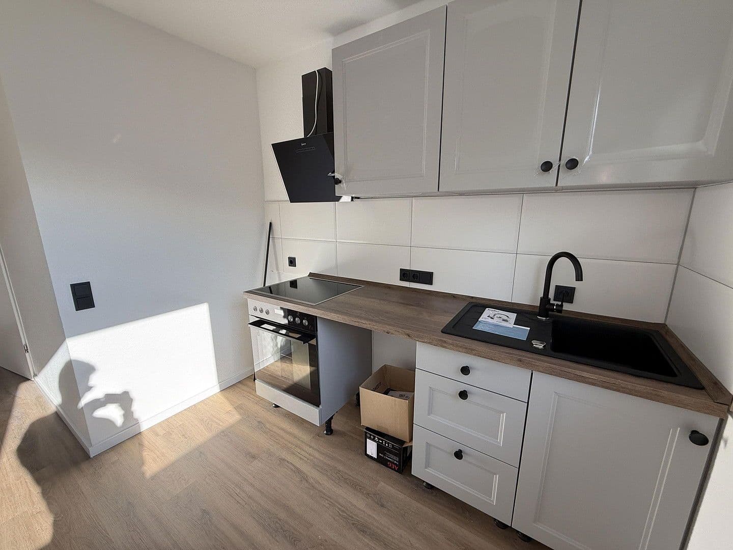 Pronájem bytu 1+kk 35 m², Neu Löhdorf 17, Solingen, Severní Porýní-Vestfálsko Pronájem bytu 1+kk 35 m², Neu Löhdorf 17, Solingen, Severní Porýní-Vestfálsko