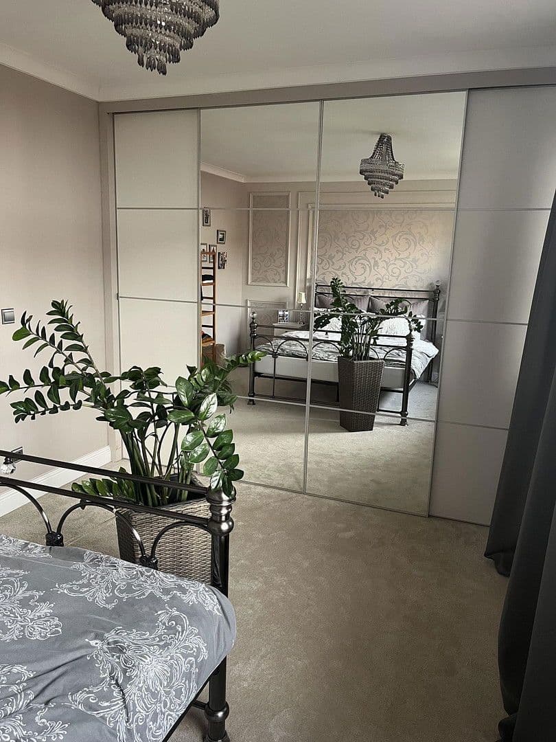 Prodej domu 115 m², pozemek 128 m², Laatzen, Dolní Sasko Prodej domu 115 m², pozemek 128 m², Laatzen, Dolní Sasko