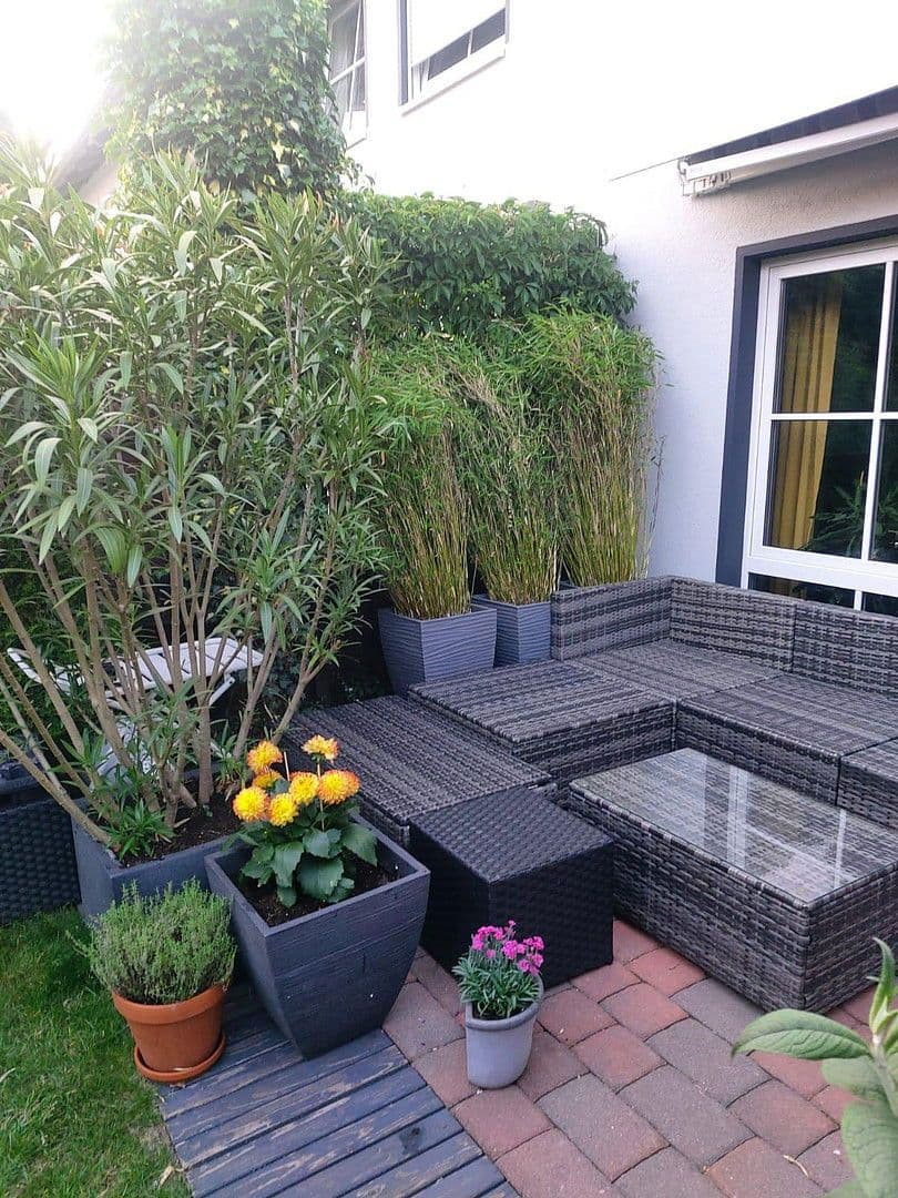 Prodej domu 115 m², pozemek 128 m², Laatzen, Dolní Sasko Prodej domu 115 m², pozemek 128 m², Laatzen, Dolní Sasko