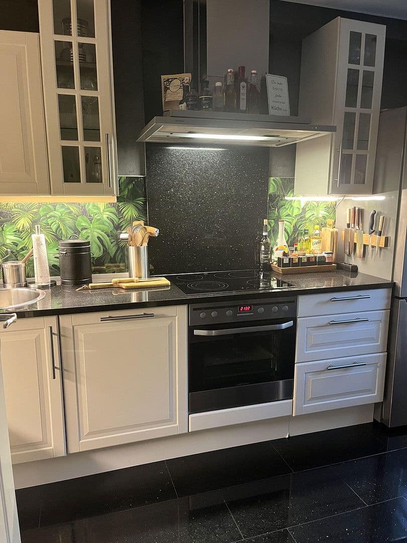 Prodej domu 115 m², pozemek 128 m², Laatzen, Dolní Sasko Prodej domu 115 m², pozemek 128 m², Laatzen, Dolní Sasko