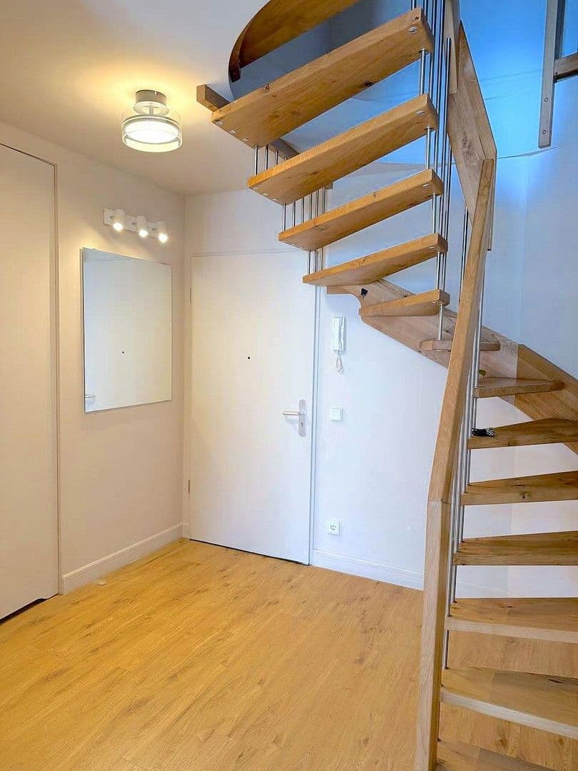 Pronájem bytu 4+kk 100 m², Kaiserswerther str. 73, Dusseldorf, Severní Porýní-Vestfálsko Pronájem bytu 4+kk 100 m², Kaiserswerther str. 73, Dusseldorf, Severní Porýní-Vestfálsko