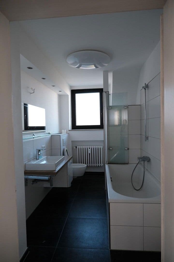 Pronájem bytu 4+1 120 m², Essenberger Straße 82, Moers, Severní Porýní-Vestfálsko Pronájem bytu 4+1 120 m², Essenberger Straße 82, Moers, Severní Porýní-Vestfálsko