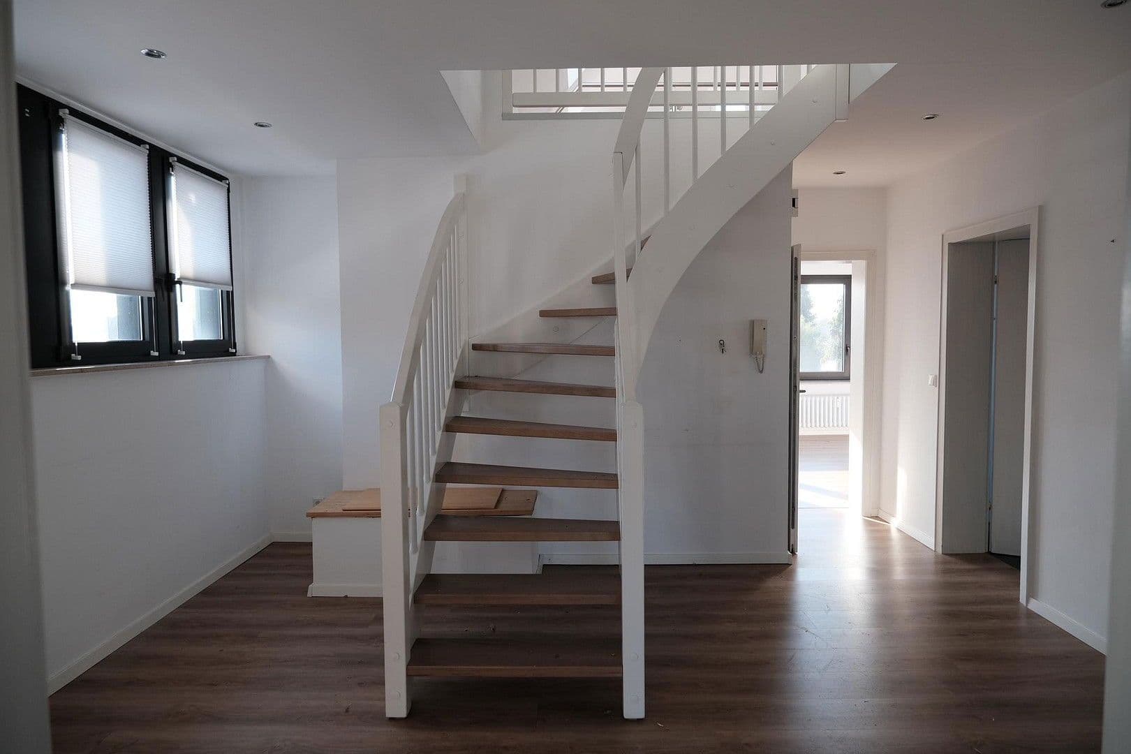 Pronájem bytu 4+1 120 m², Essenberger Straße 82, Moers, Severní Porýní-Vestfálsko Pronájem bytu 4+1 120 m², Essenberger Straße 82, Moers, Severní Porýní-Vestfálsko