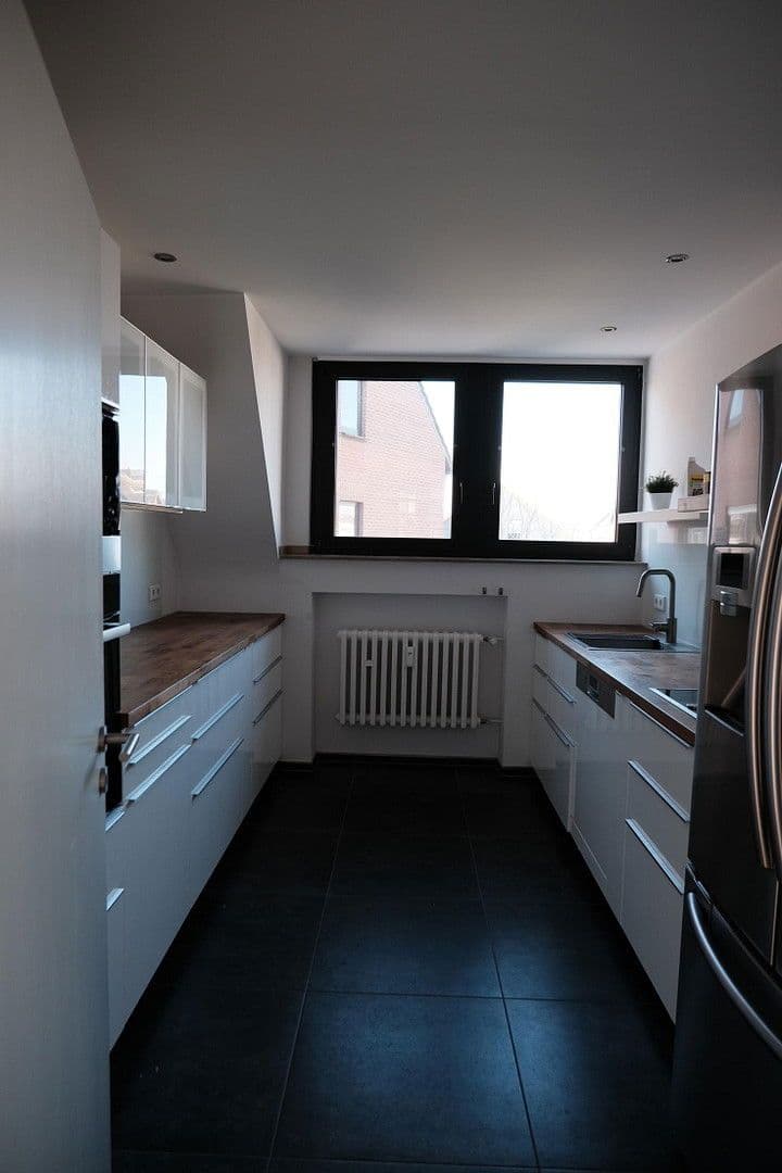 Pronájem bytu 4+1 120 m², Essenberger Straße 82, Moers, Severní Porýní-Vestfálsko Pronájem bytu 4+1 120 m², Essenberger Straße 82, Moers, Severní Porýní-Vestfálsko