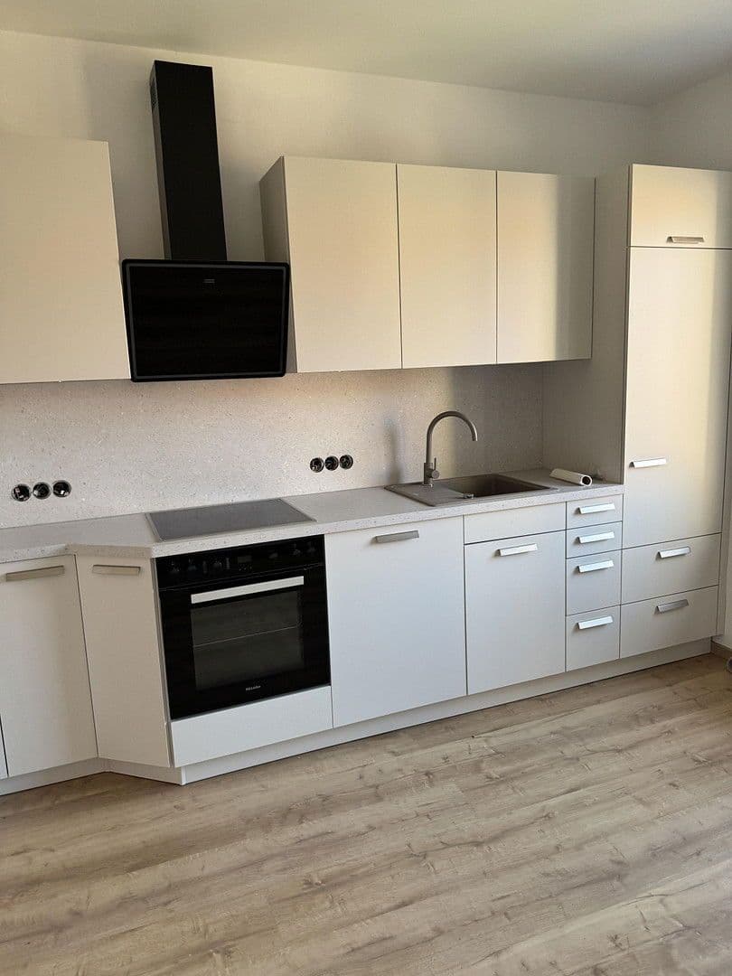 Pronájem bytu 2+1 82 m², Delligsen, Dolní Sasko Pronájem bytu 2+1 82 m², Delligsen, Dolní Sasko