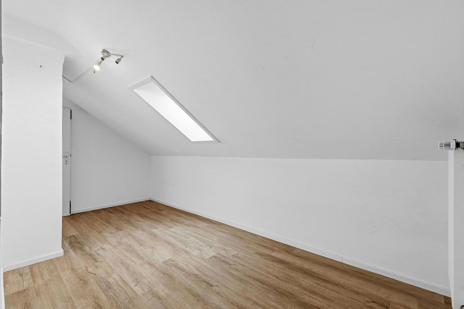 Prodej domu 110 m², pozemek 174 m², Veldener Str. 116, München, Bavorsko Prodej domu 110 m², pozemek 174 m², Veldener Str. 116, München, Bavorsko