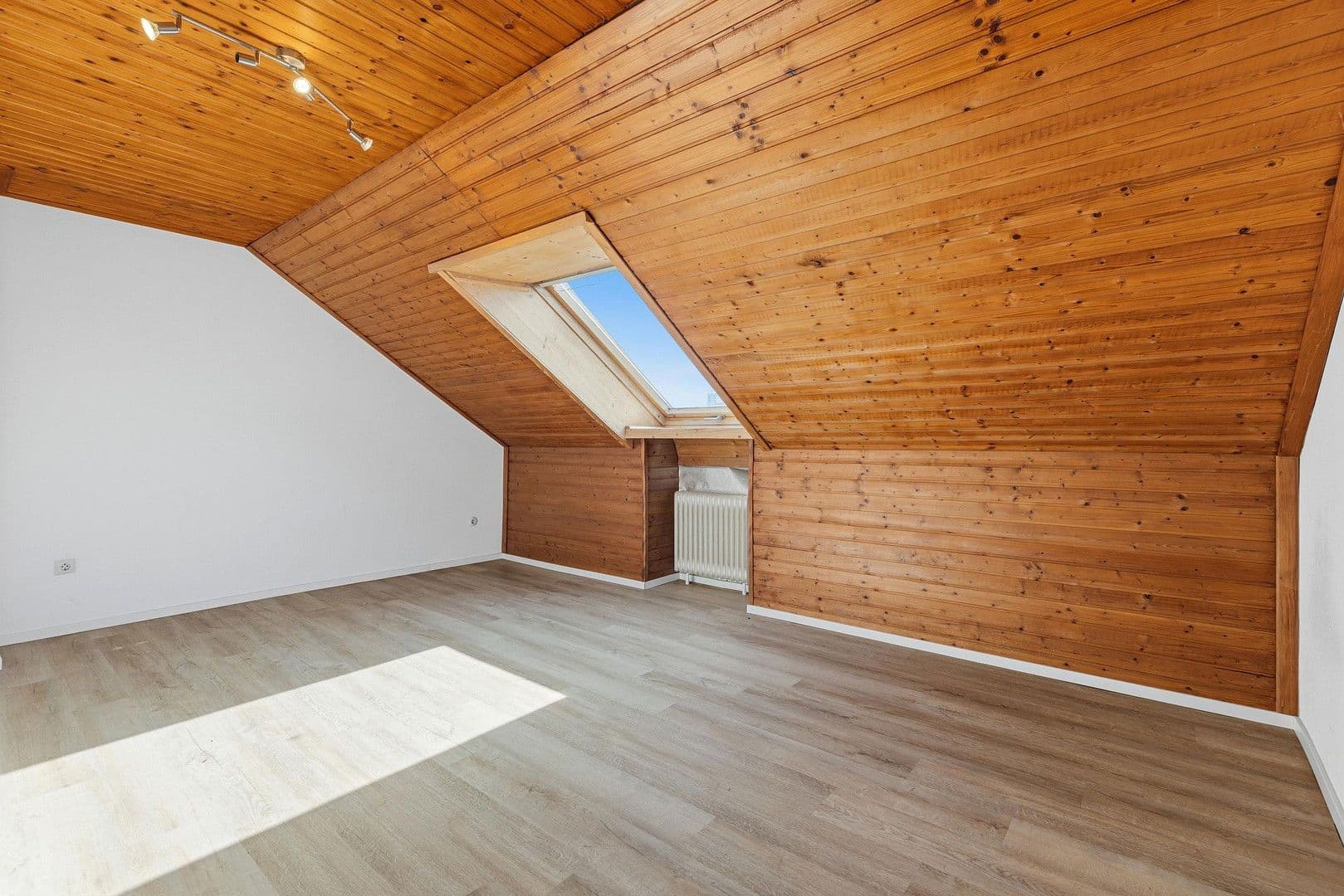 Prodej domu 110 m², pozemek 174 m², Veldener Str. 116, München, Bavorsko Prodej domu 110 m², pozemek 174 m², Veldener Str. 116, München, Bavorsko