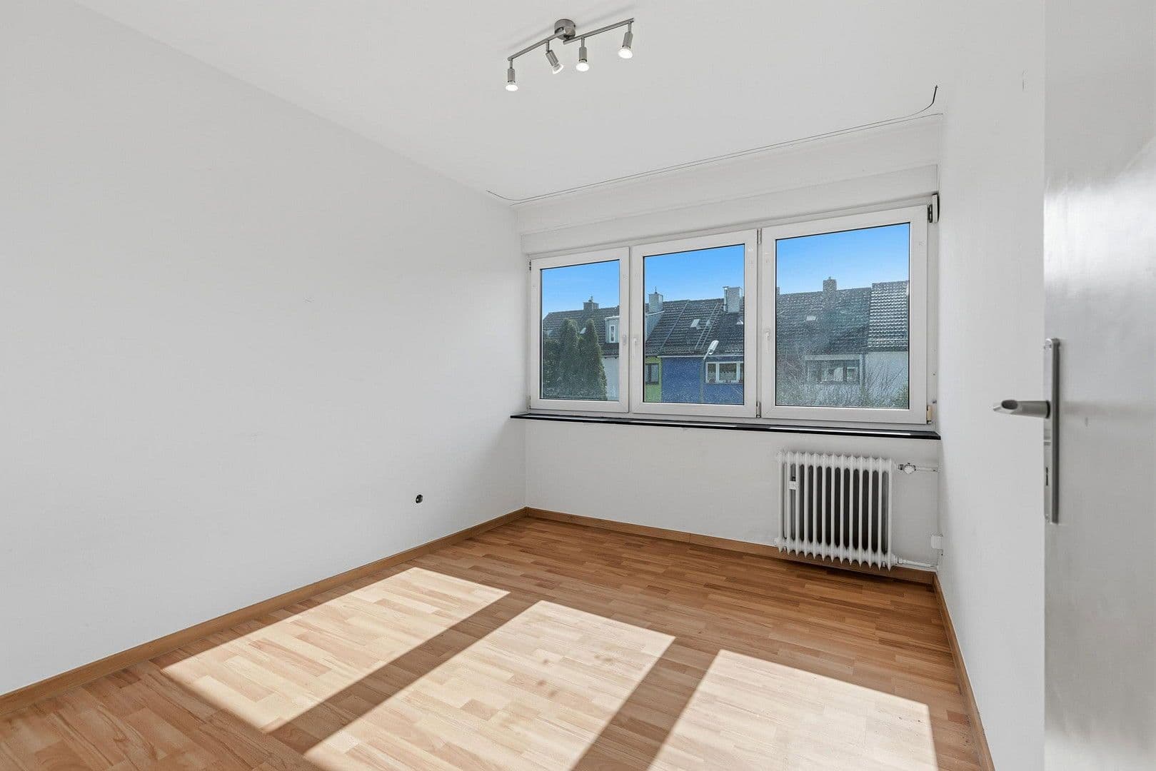 Prodej domu 110 m², pozemek 174 m², Veldener Str. 116, München, Bavorsko Prodej domu 110 m², pozemek 174 m², Veldener Str. 116, München, Bavorsko