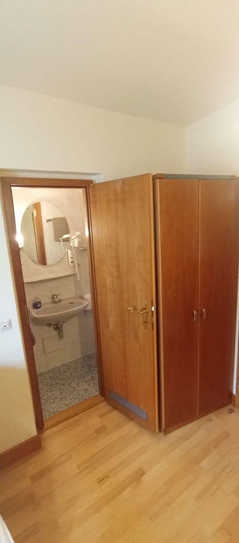 Pronájem bytu 1+1 12 m², Salemerstr. 5, Heiligenberg, Bádensko-Württembersko Pronájem bytu 1+1 12 m², Salemerstr. 5, Heiligenberg, Bádensko-Württembersko