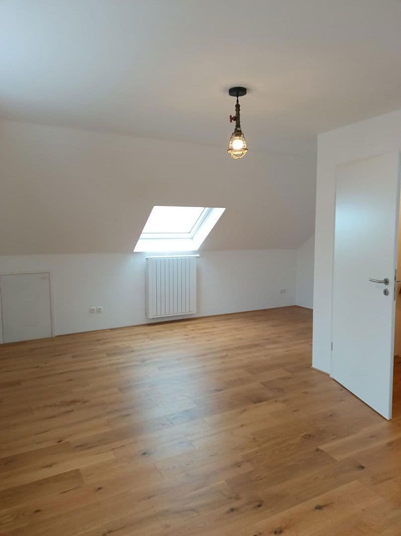 Prodej domu 129 m², pozemek 330 m², Friedberg, Bavorsko Prodej domu 129 m², pozemek 330 m², Friedberg, Bavorsko