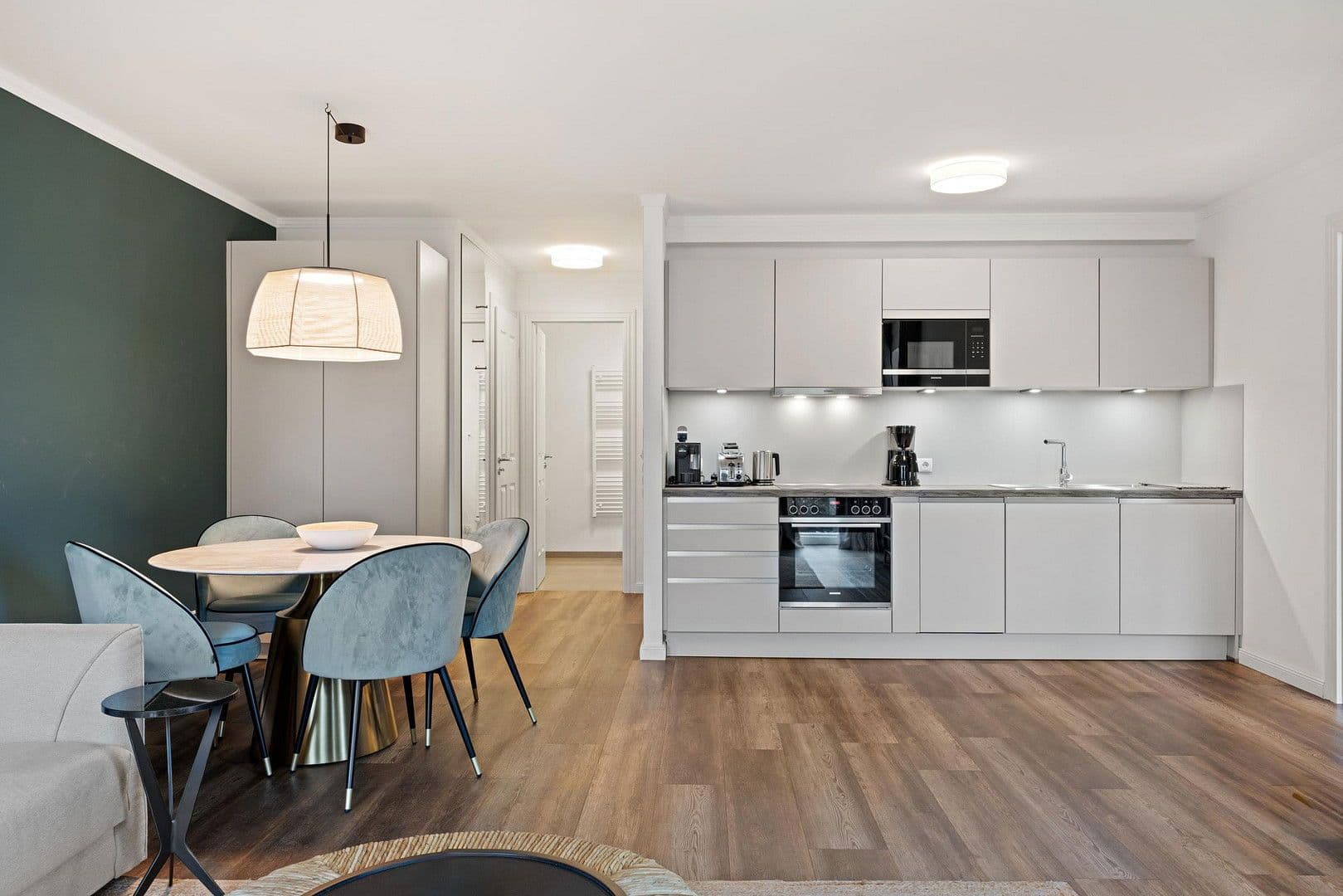 Prodej domu 361 m², pozemek 1.330 m², Tannenstraße 7 c, Kühlungsborn, Mecklenburg-Vorpommern Prodej domu 361 m², pozemek 1.330 m², Tannenstraße 7 c, Kühlungsborn, Mecklenburg-Vorpommern