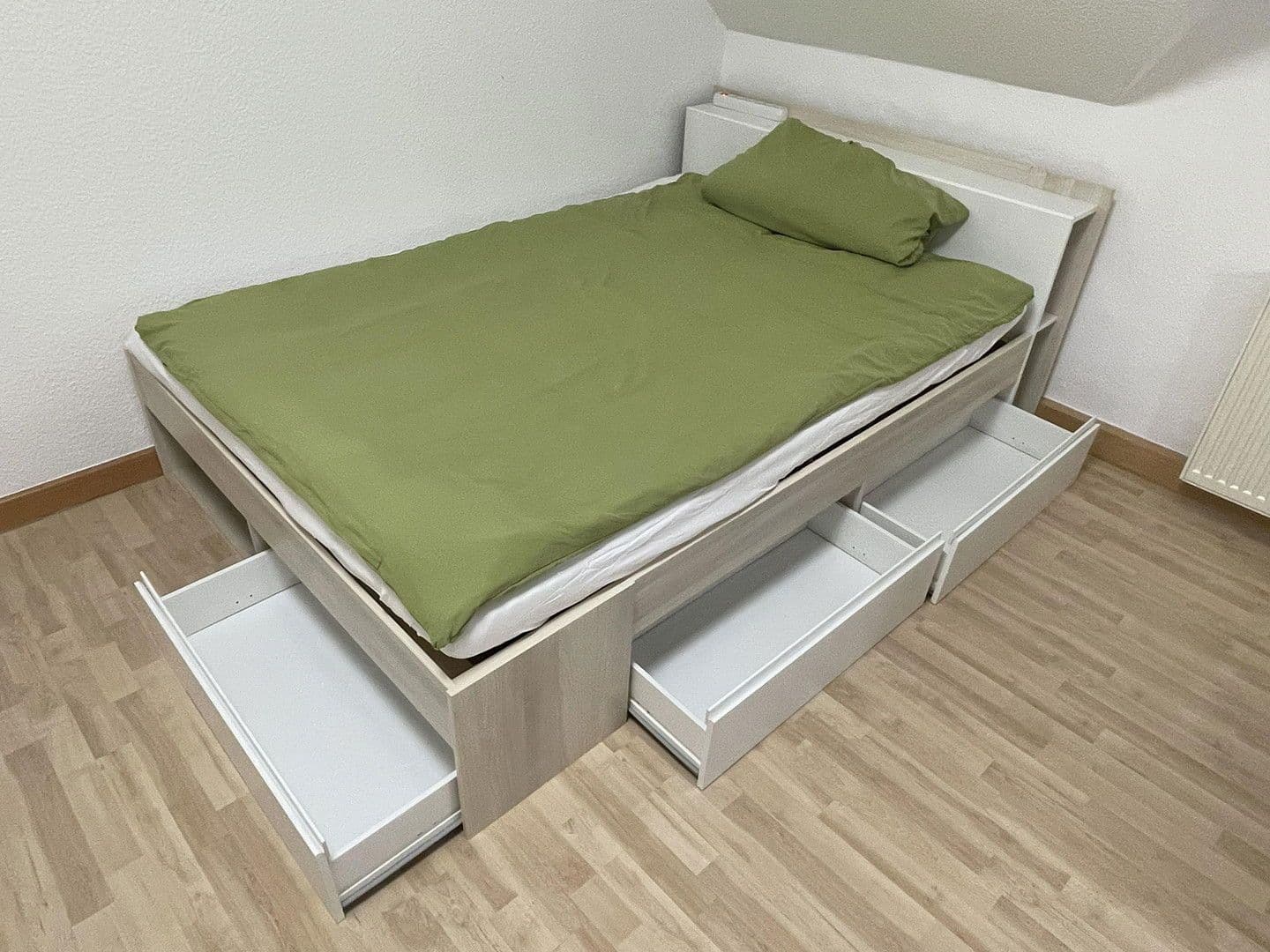 Pronájem bytu 17 m², An der Kaiseraue 11, Bochum, Severní Porýní-Vestfálsko Pronájem bytu 17 m², An der Kaiseraue 11, Bochum, Severní Porýní-Vestfálsko