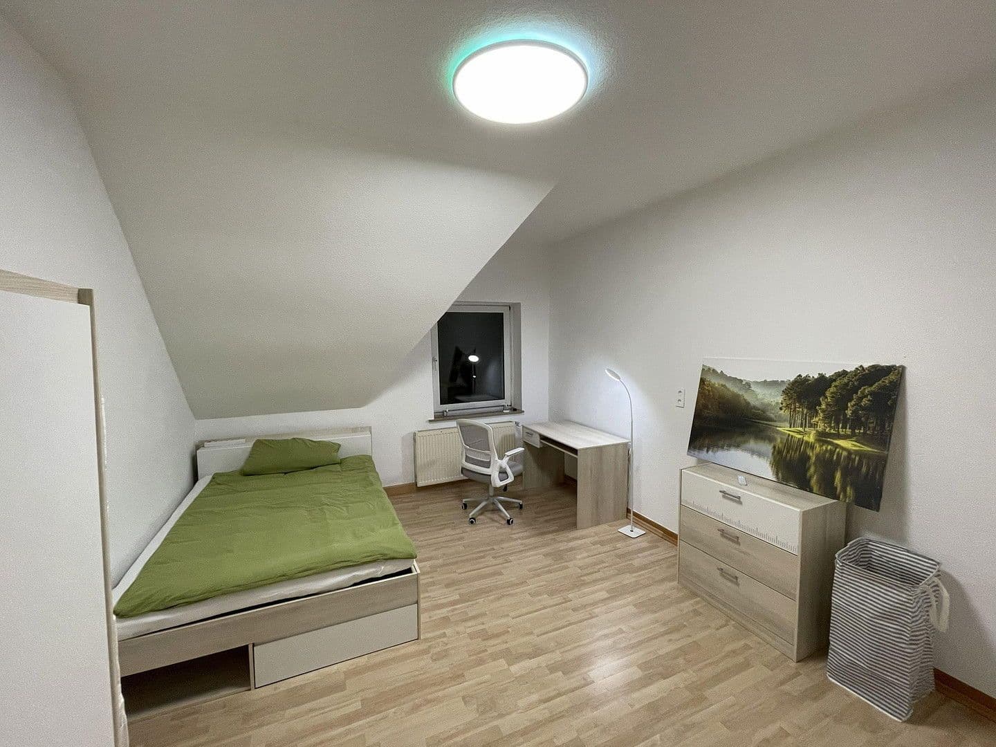 Pronájem bytu 17 m², An der Kaiseraue 11, Bochum, Severní Porýní-Vestfálsko Pronájem bytu 17 m², An der Kaiseraue 11, Bochum, Severní Porýní-Vestfálsko