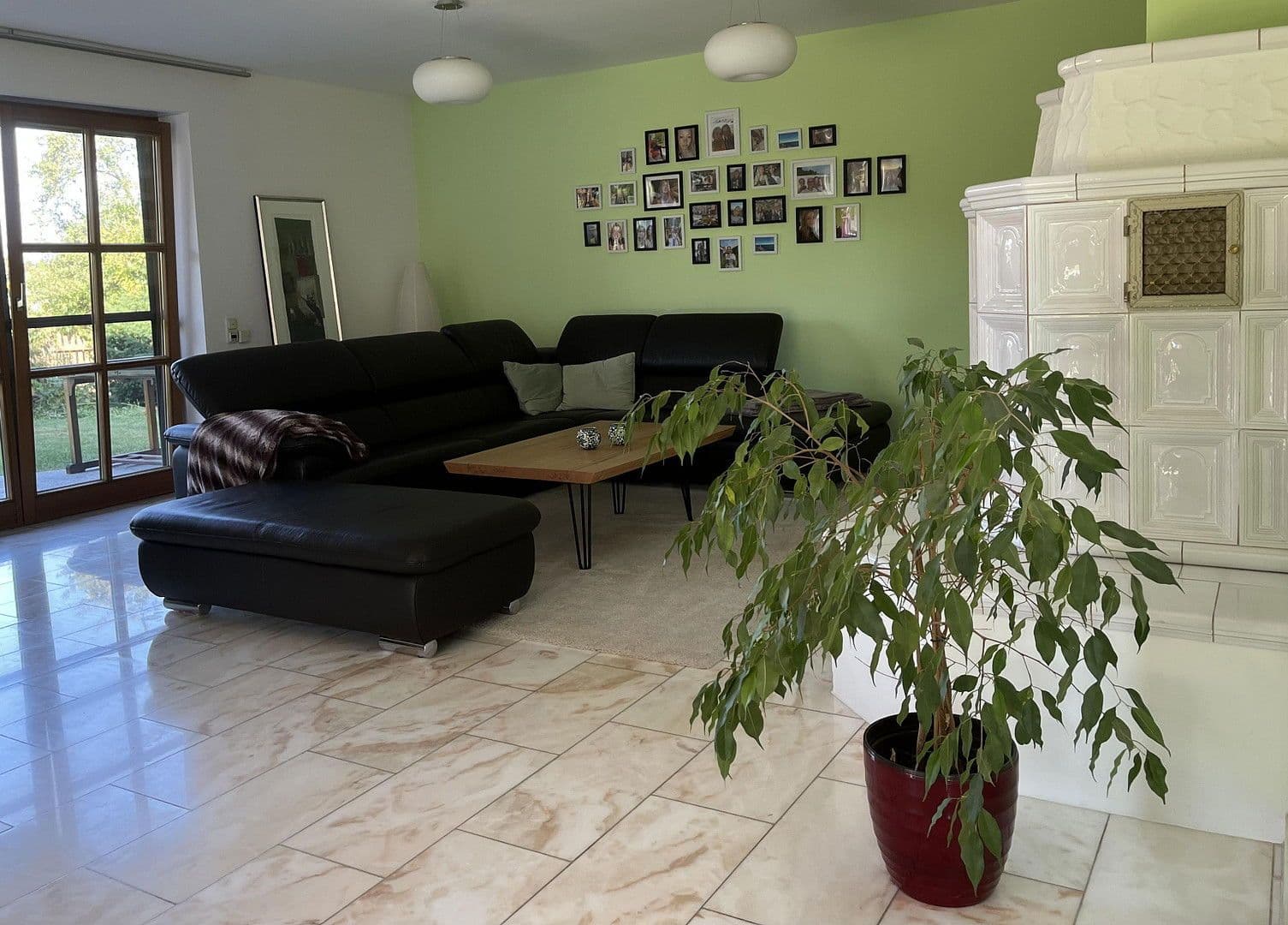 Prodej domu 245 m², pozemek 1.770 m², Nittendorf, Bavorsko Prodej domu 245 m², pozemek 1.770 m², Nittendorf, Bavorsko