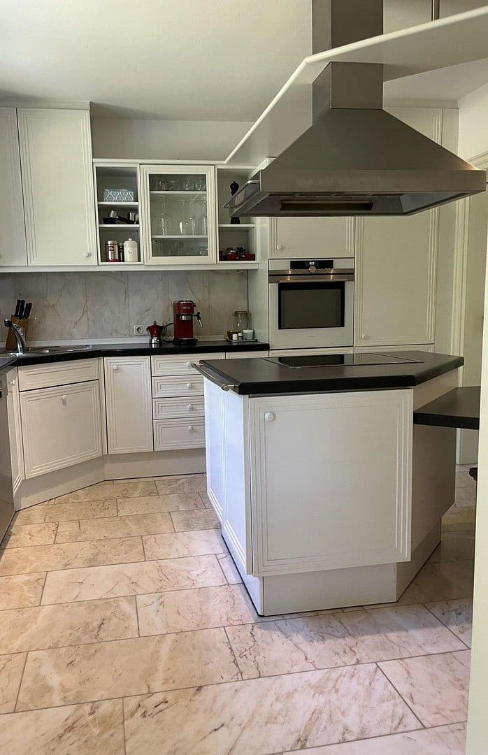 Prodej domu 245 m², pozemek 1.770 m², Nittendorf, Bavorsko Prodej domu 245 m², pozemek 1.770 m², Nittendorf, Bavorsko