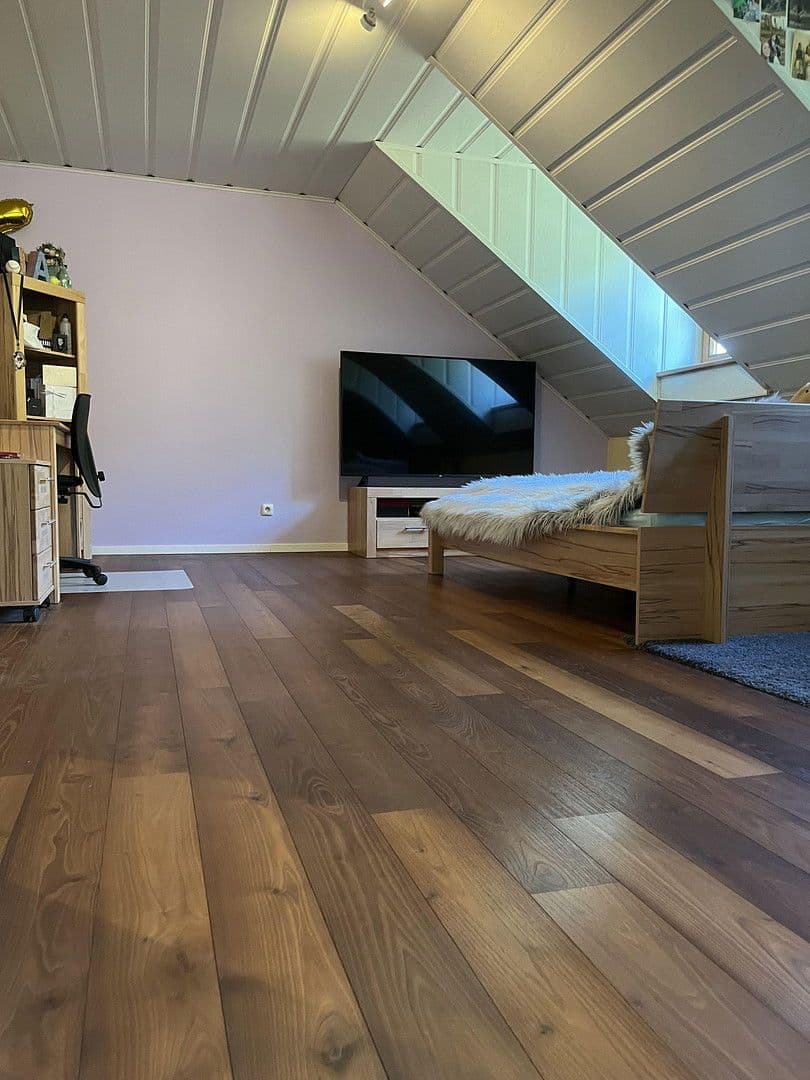 Prodej domu 245 m², pozemek 1.770 m², Nittendorf, Bavorsko Prodej domu 245 m², pozemek 1.770 m², Nittendorf, Bavorsko