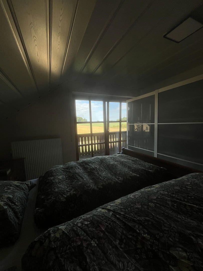 Prodej domu 245 m², pozemek 1.770 m², Nittendorf, Bavorsko Prodej domu 245 m², pozemek 1.770 m², Nittendorf, Bavorsko