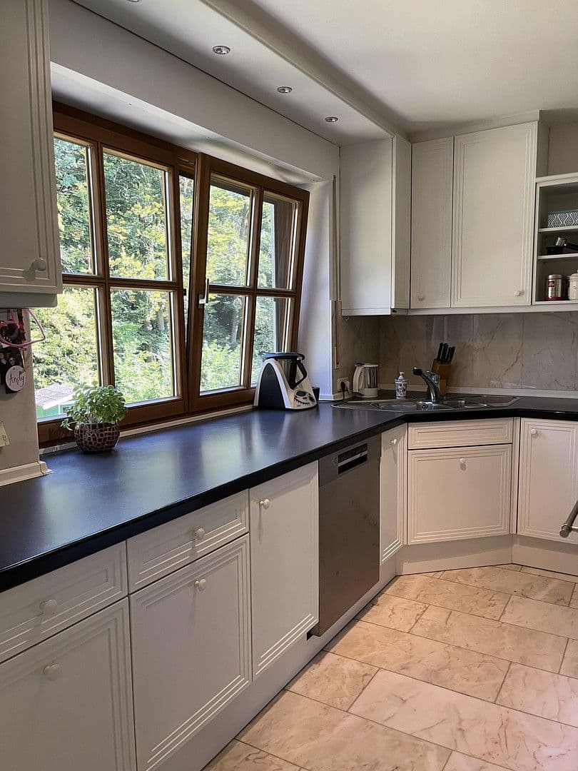 Prodej domu 245 m², pozemek 1.770 m², Nittendorf, Bavorsko Prodej domu 245 m², pozemek 1.770 m², Nittendorf, Bavorsko