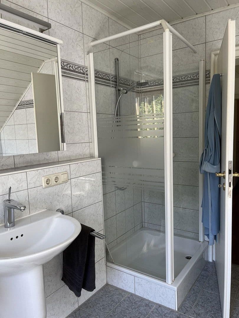 Prodej domu 245 m², pozemek 1.770 m², Nittendorf, Bavorsko Prodej domu 245 m², pozemek 1.770 m², Nittendorf, Bavorsko