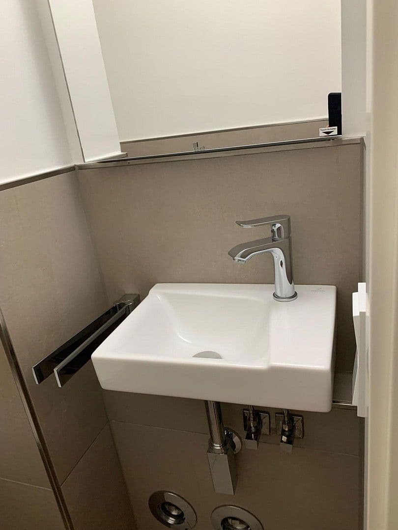 Prodej bytu 4+1 105 m², Hamburg, Hamburg Prodej bytu 4+1 105 m², Hamburg, Hamburg