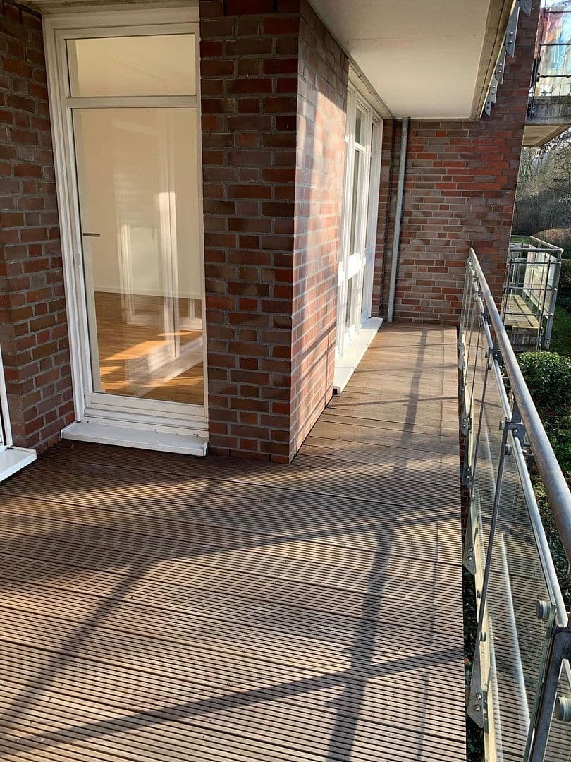 Prodej bytu 4+1 105 m², Hamburg, Hamburg Prodej bytu 4+1 105 m², Hamburg, Hamburg