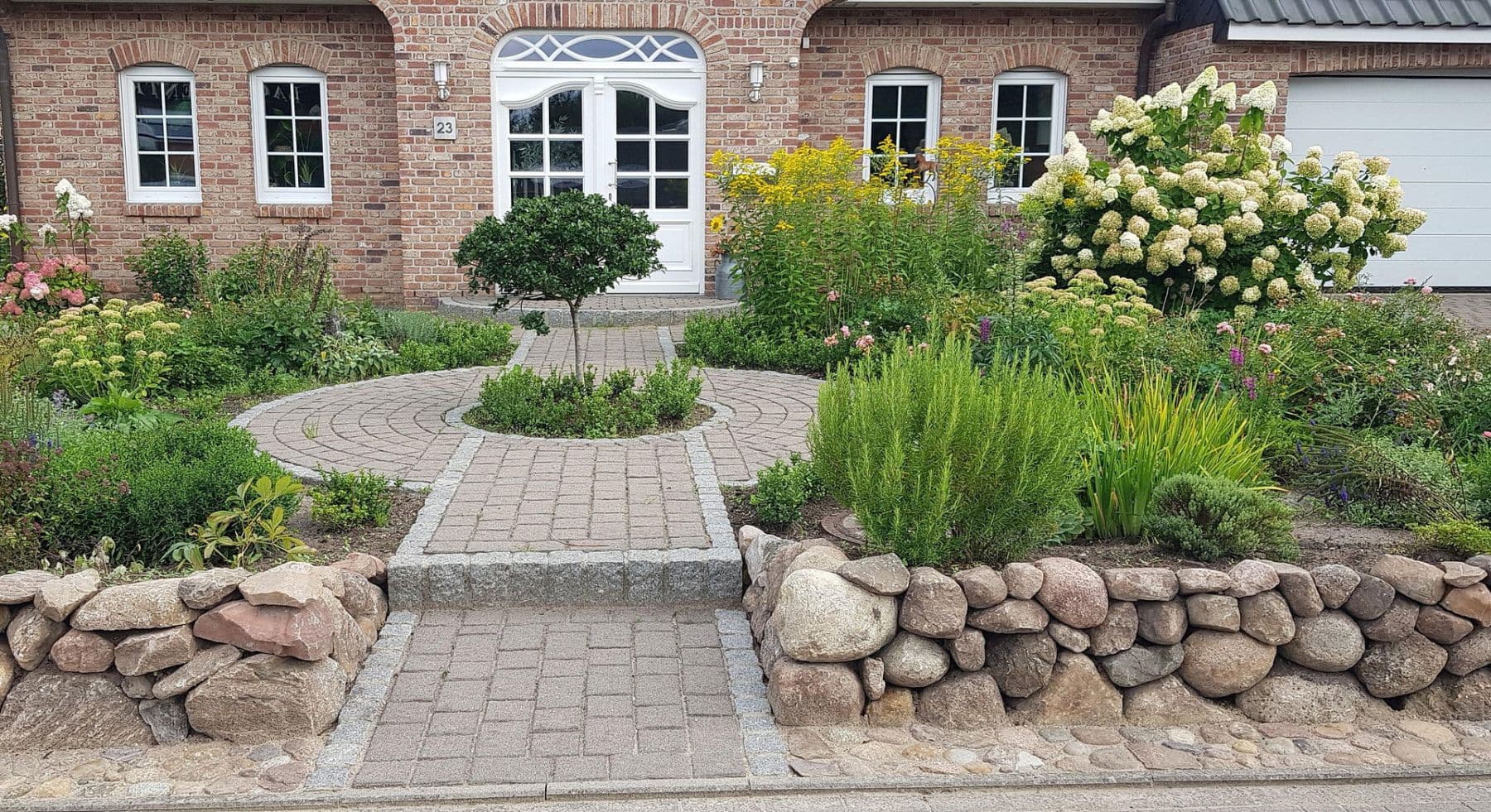 Prodej domu 174 m², pozemek 761 m², Neu Wulmstorf, Dolní Sasko Prodej domu 174 m², pozemek 761 m², Neu Wulmstorf, Dolní Sasko