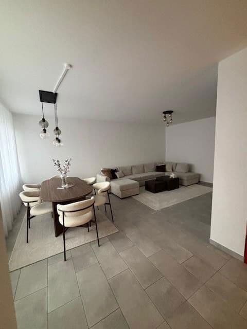 Pronájem bytu 2+1 86 m², Lindenstr.37a, Gladbeck, Severní Porýní-Vestfálsko Pronájem bytu 2+1 86 m², Lindenstr.37a, Gladbeck, Severní Porýní-Vestfálsko