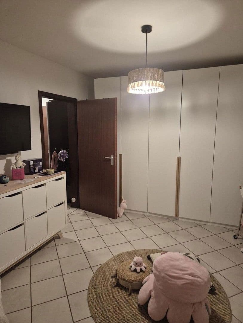 Prodej bytu 3+1 70 m², Ottobrunnerstr. 49a, München, Bavorsko Prodej bytu 3+1 70 m², Ottobrunnerstr. 49a, München, Bavorsko