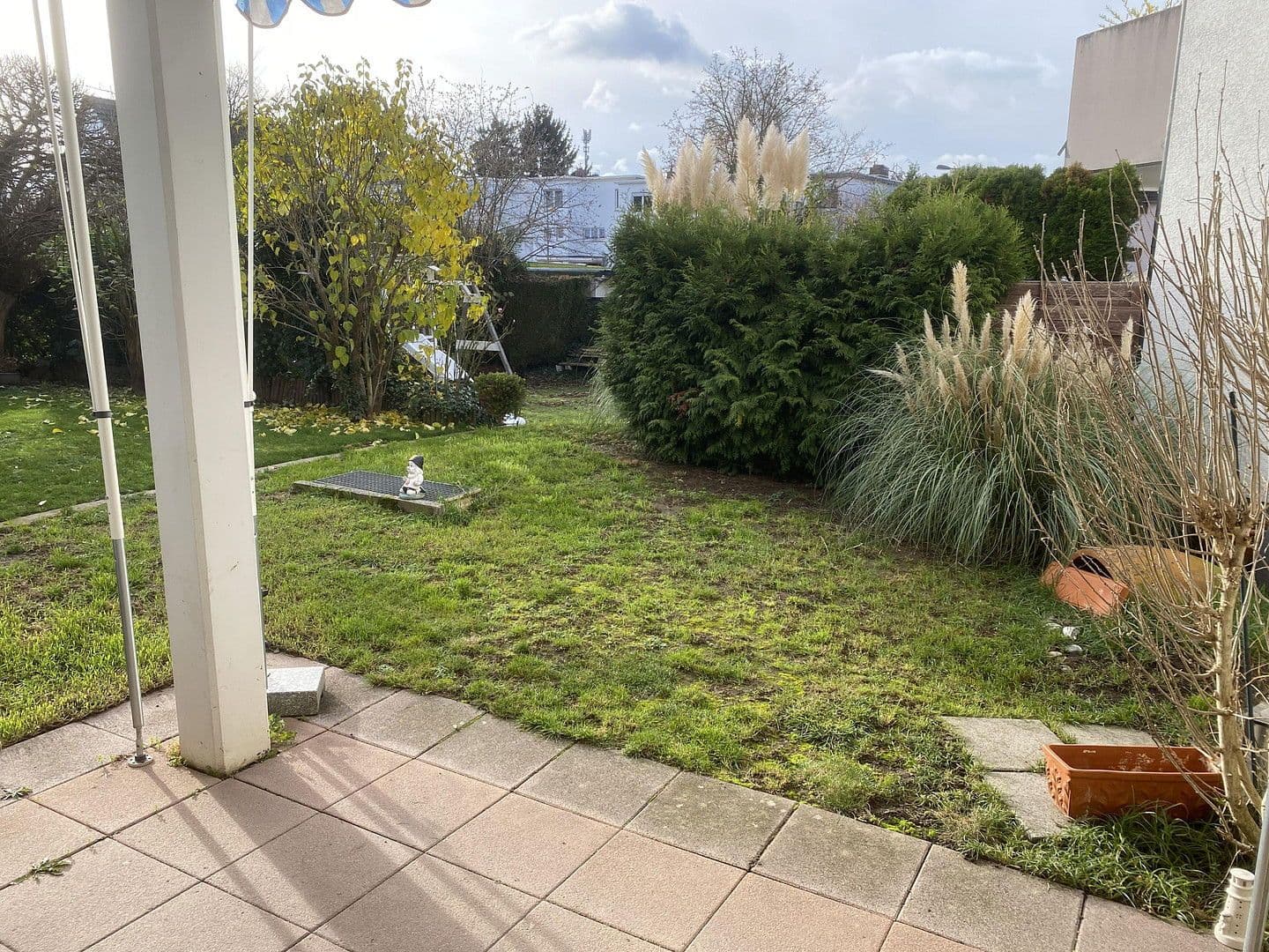 Prodej bytu 3+1 96 m², Steinbacher Hohl 31, Frankfurt OT Praunheim, Hessen Prodej bytu 3+1 96 m², Steinbacher Hohl 31, Frankfurt OT Praunheim, Hessen