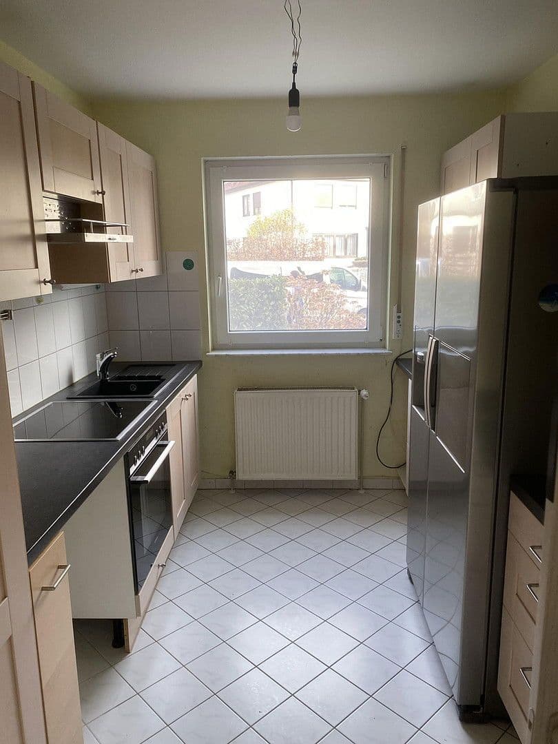 Prodej bytu 3+1 96 m², Steinbacher Hohl 31, Frankfurt OT Praunheim, Hessen Prodej bytu 3+1 96 m², Steinbacher Hohl 31, Frankfurt OT Praunheim, Hessen