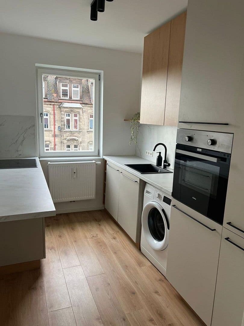 Pronájem bytu 1+1 30 m², Bauerngasse 39, Nürnberg, Bavorsko Pronájem bytu 1+1 30 m², Bauerngasse 39, Nürnberg, Bavorsko