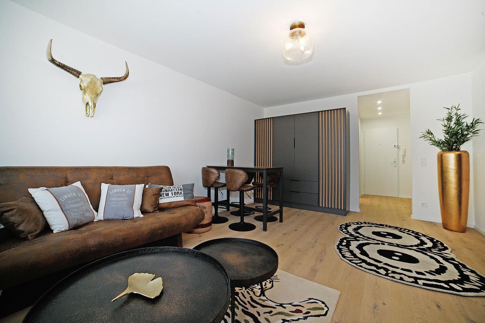 Pronájem bytu 1+1 47 m², Tettnanger Str. 4, München, Bavorsko Pronájem bytu 1+1 47 m², Tettnanger Str. 4, München, Bavorsko