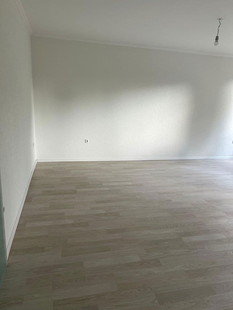Pronájem bytu 4+1 86 m², Landwehrstraße 49, Bremen, Bremen Pronájem bytu 4+1 86 m², Landwehrstraße 49, Bremen, Bremen