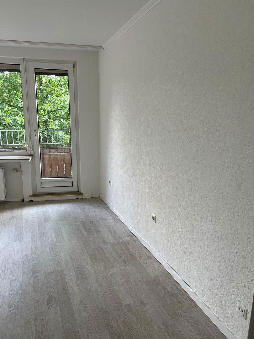Pronájem bytu 4+1 86 m², Landwehrstraße 49, Bremen, Bremen Pronájem bytu 4+1 86 m², Landwehrstraße 49, Bremen, Bremen
