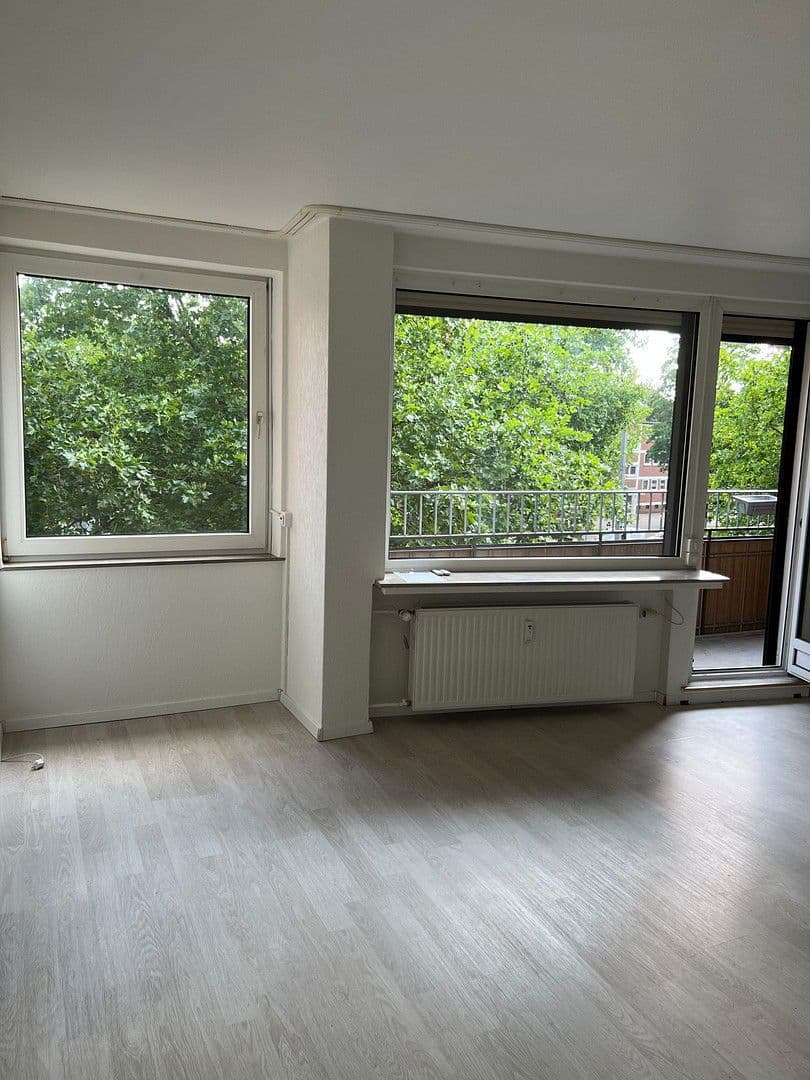 Pronájem bytu 4+1 86 m², Landwehrstraße 49, Bremen, Bremen Pronájem bytu 4+1 86 m², Landwehrstraße 49, Bremen, Bremen