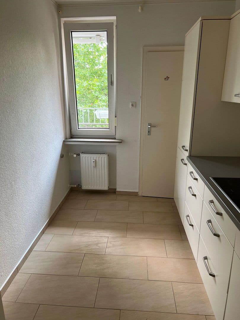 Pronájem bytu 4+1 86 m², Landwehrstraße 49, Bremen, Bremen Pronájem bytu 4+1 86 m², Landwehrstraße 49, Bremen, Bremen