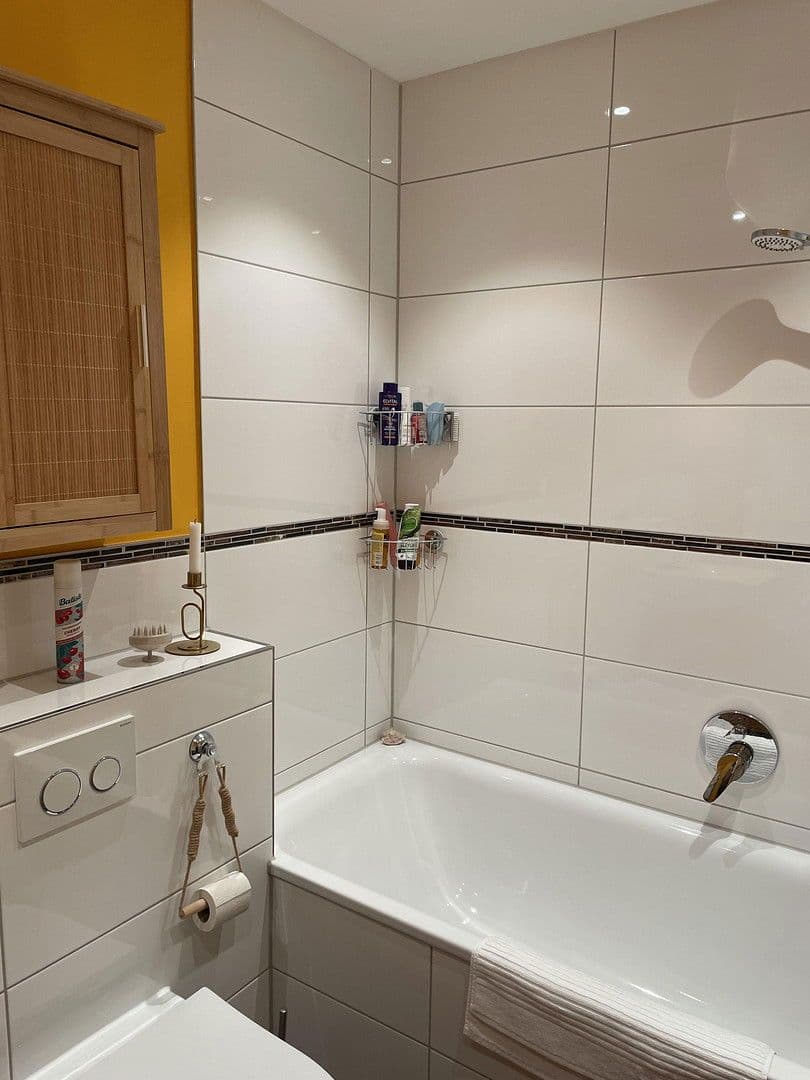 Pronájem bytu 2+1 59 m², Wiesbaden, Hessen Pronájem bytu 2+1 59 m², Wiesbaden, Hessen