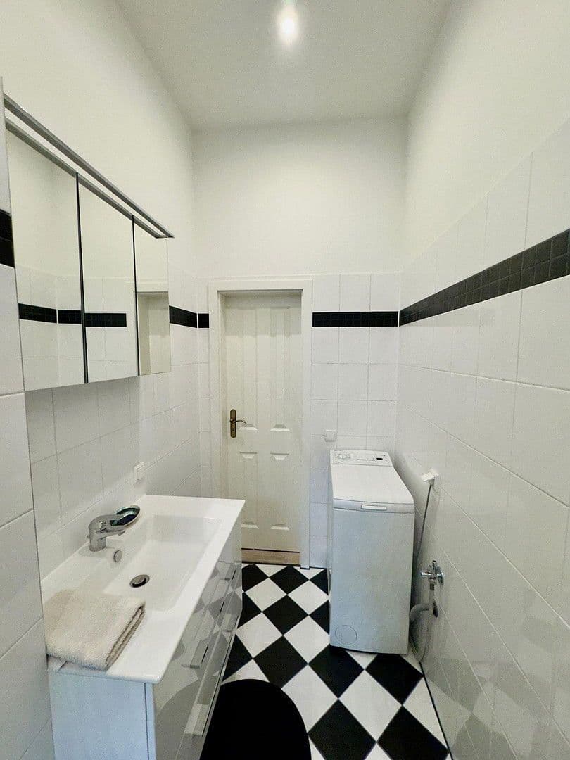 Prodej bytu 2+1 64 m², Berlin, Berlín Prodej bytu 2+1 64 m², Berlin, Berlín