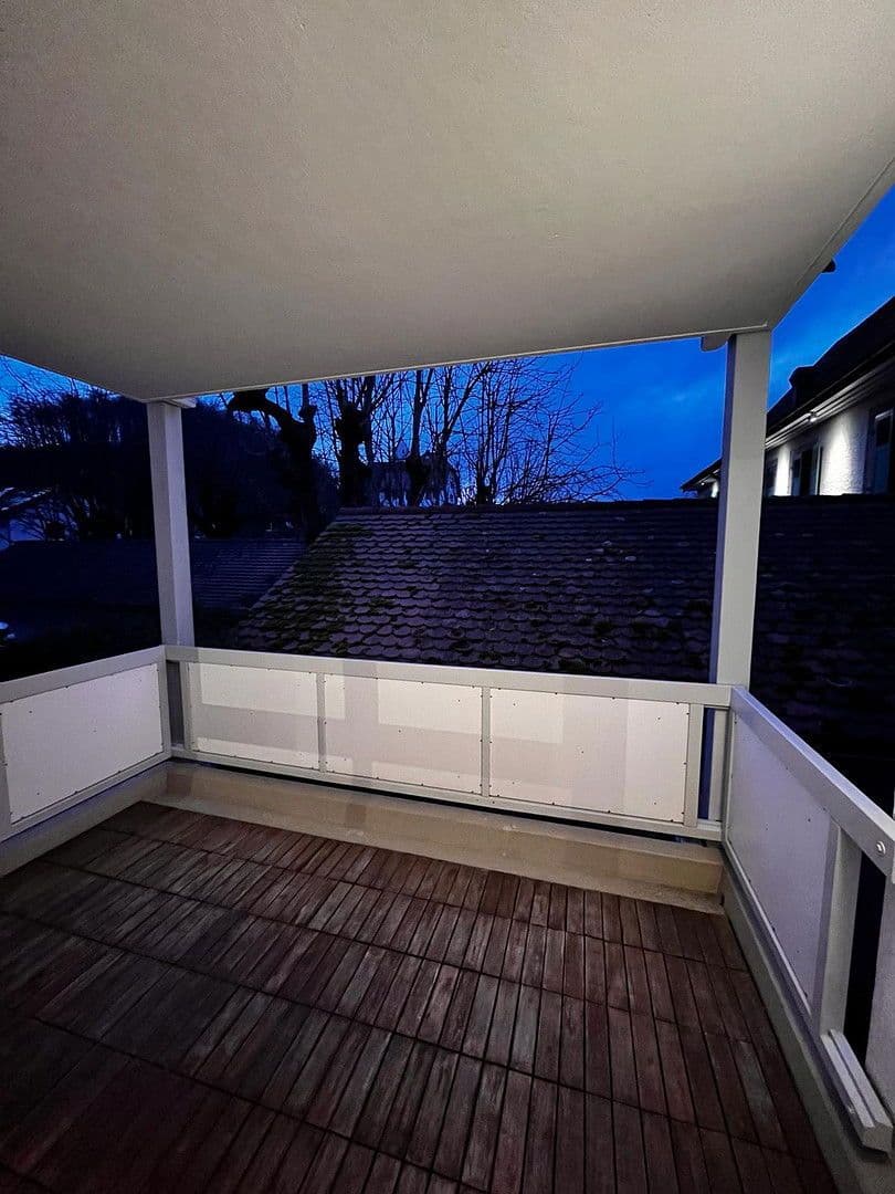 Pronájem bytu 1+1 36 m², Römerstraße 39, Lörrach, Bádensko-Württembersko Pronájem bytu 1+1 36 m², Römerstraße 39, Lörrach, Bádensko-Württembersko