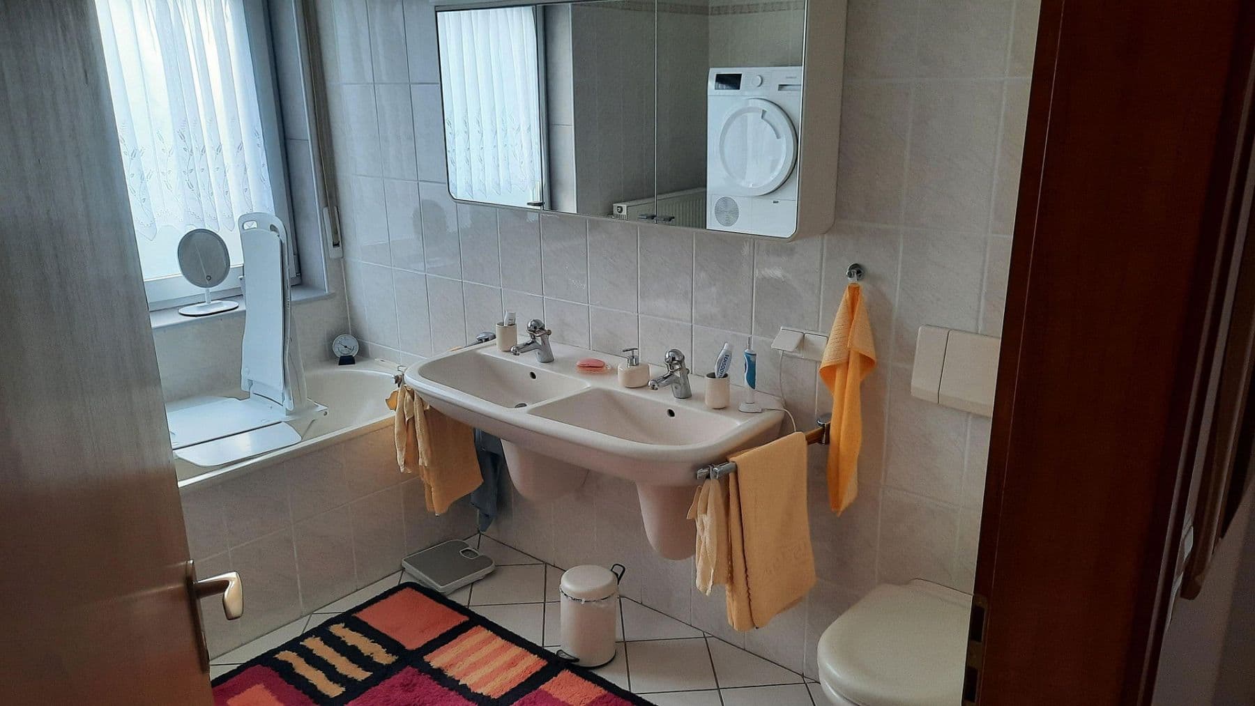 Pronájem bytu 4+1 140 m², Hennenhecke 1, Hettenleidelheim, Porýní-Falc Pronájem bytu 4+1 140 m², Hennenhecke 1, Hettenleidelheim, Porýní-Falc