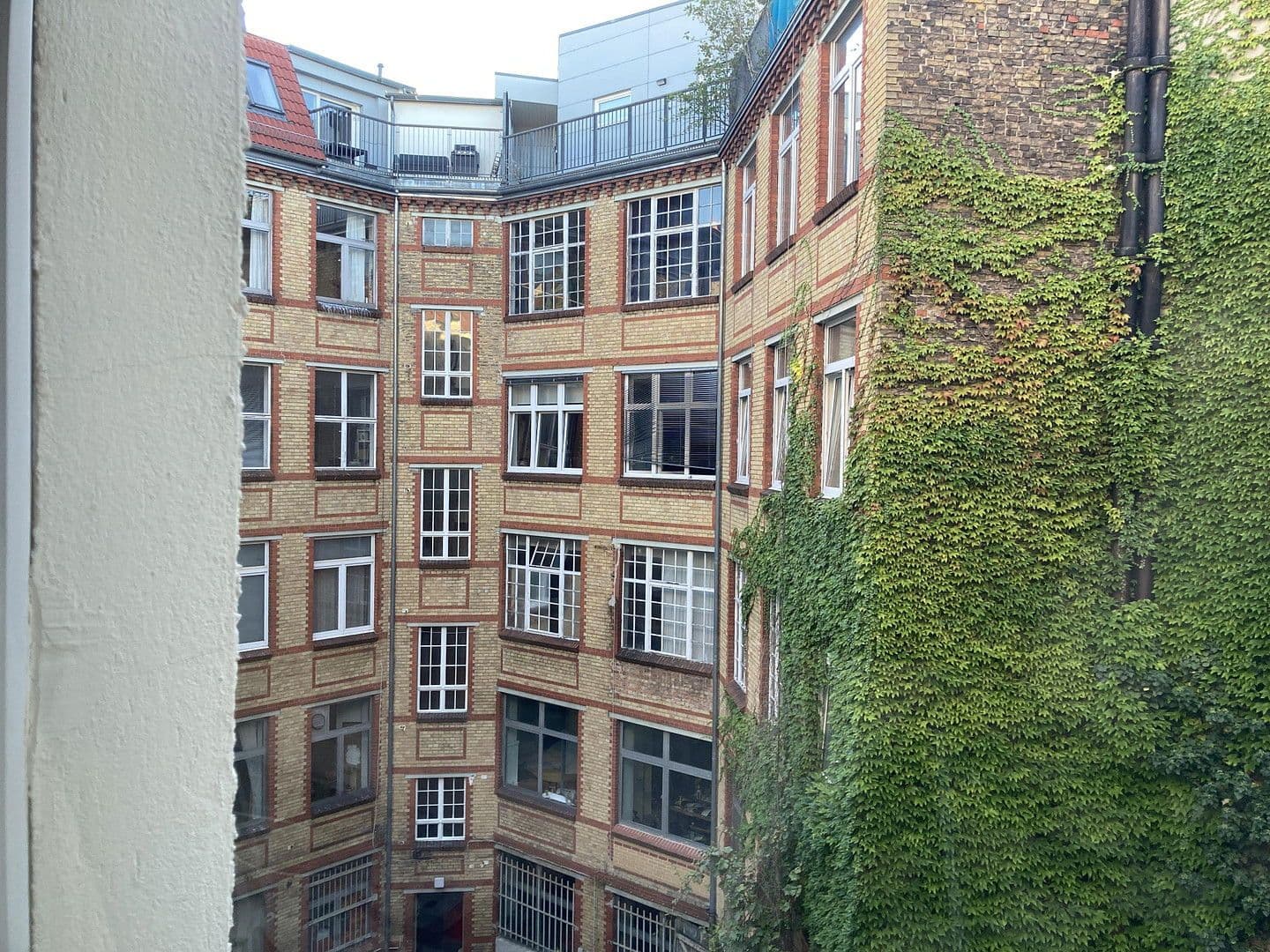 Prodej bytu 3+1 96 m², Pücklerstrasse 29, Berlin, Berlín Prodej bytu 3+1 96 m², Pücklerstrasse 29, Berlin, Berlín