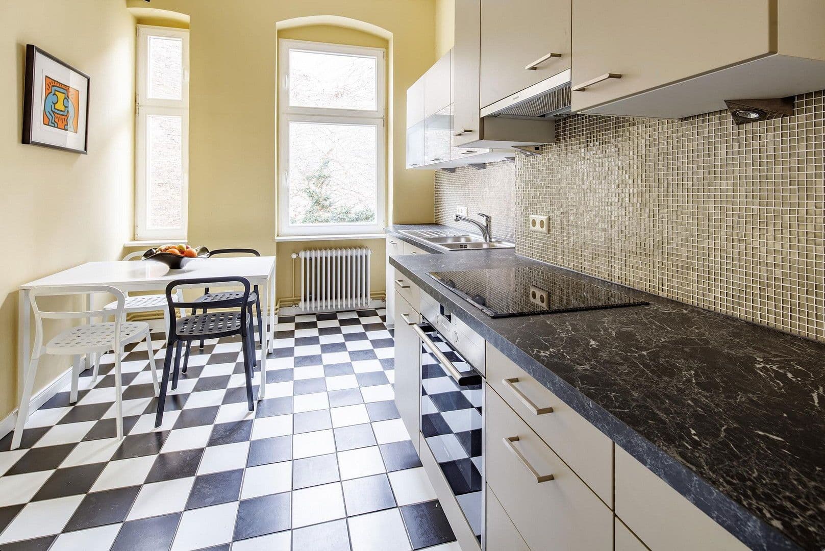 Prodej bytu 3+1 96 m², Pücklerstrasse 29, Berlin, Berlín Prodej bytu 3+1 96 m², Pücklerstrasse 29, Berlin, Berlín