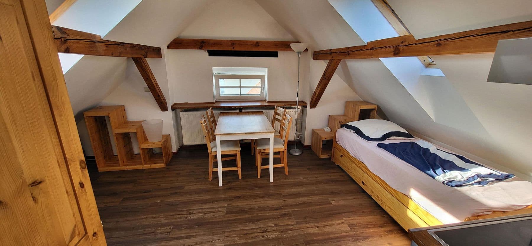 Prodej domu 130 m², pozemek 1.003 m², Berlin, Berlín Prodej domu 130 m², pozemek 1.003 m², Berlin, Berlín