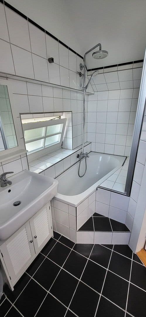 Prodej domu 130 m², pozemek 1.003 m², Berlin, Berlín Prodej domu 130 m², pozemek 1.003 m², Berlin, Berlín