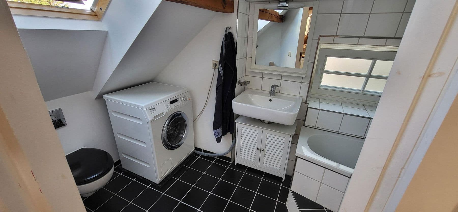 Prodej domu 130 m², pozemek 1.003 m², Berlin, Berlín Prodej domu 130 m², pozemek 1.003 m², Berlin, Berlín