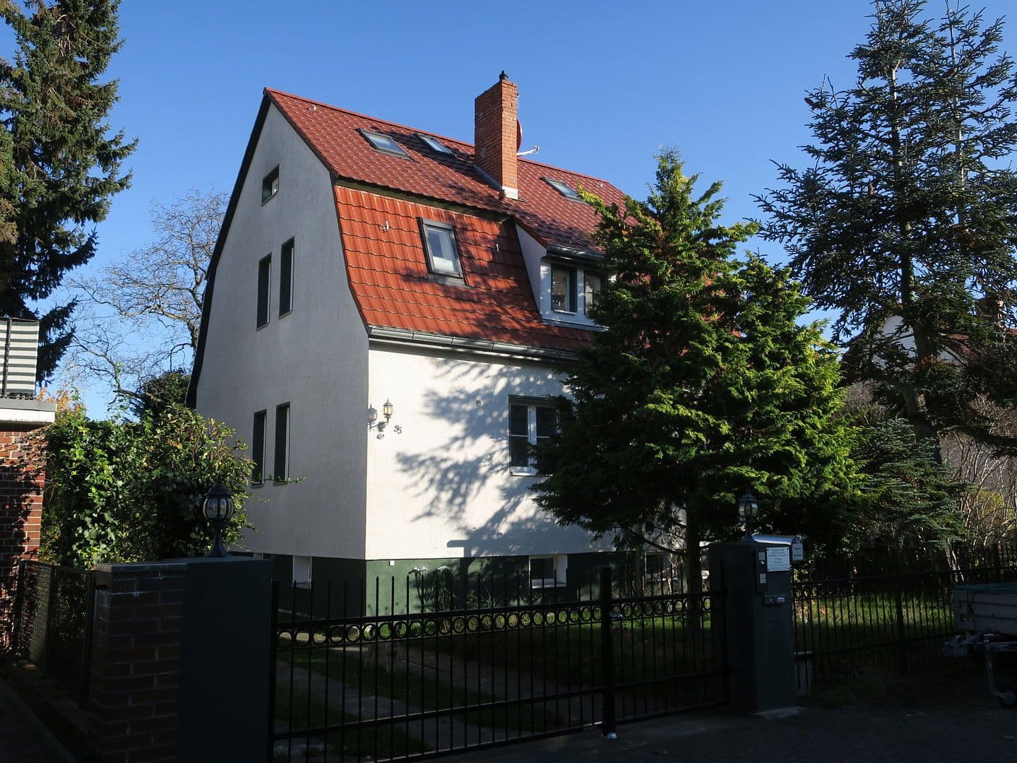 Prodej domu 130 m², pozemek 1.003 m², Berlin, Berlín Prodej domu 130 m², pozemek 1.003 m², Berlin, Berlín